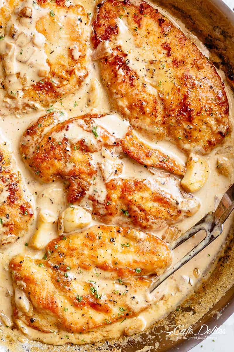 Moist Creamy Garlic Chicken Breasts: The Ultimate Pan Sauce Secret