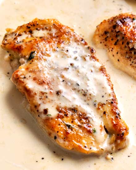 Quick & Easy Creamy Garlic Chicken Breasts (30-Minute Meal)